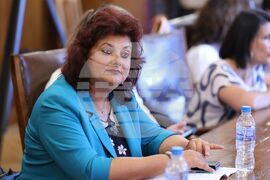 Бюджет - висши училища - среща - Даниела Тодорова