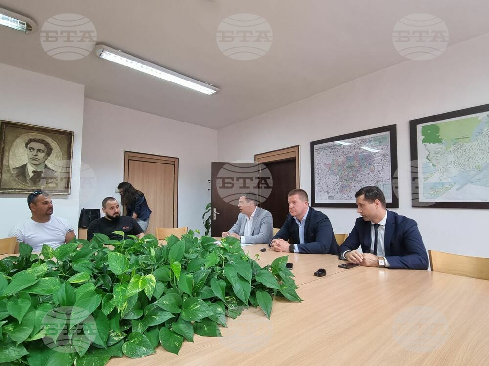Кметът на Стара Загора Живко Тодоров поиска лица с криминални прояви да не бъдат използвани като охранители в нощни заведения