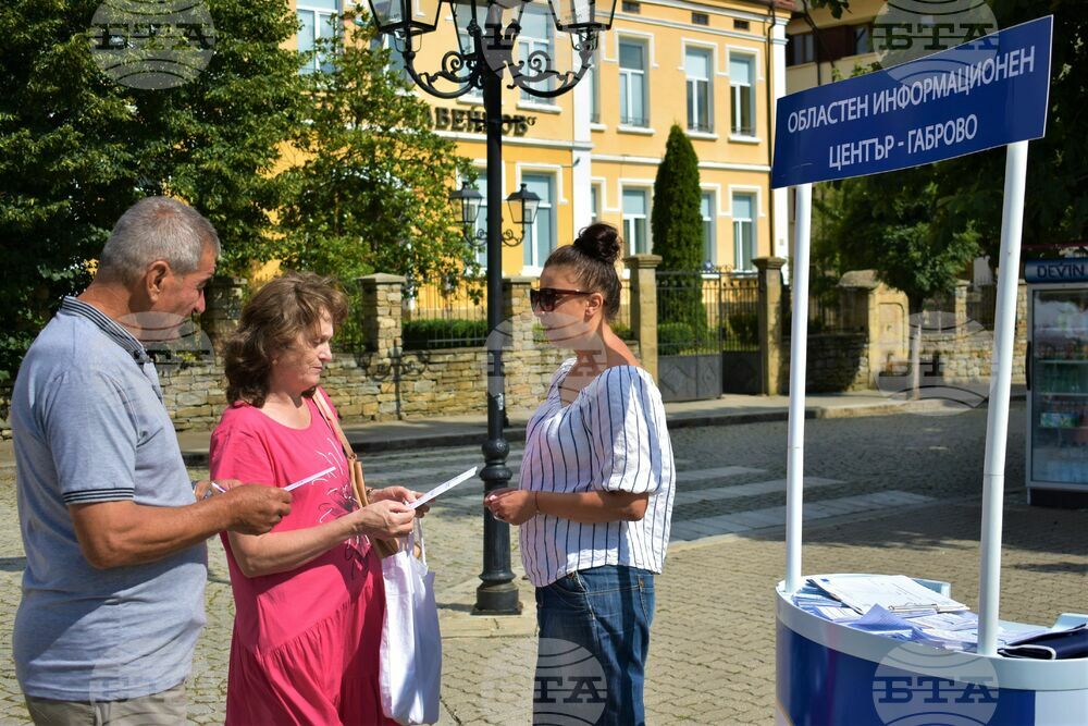 При засилен интерес са преминали срещите с приемни на открито, съобщават от Областен информационен център – Габрово