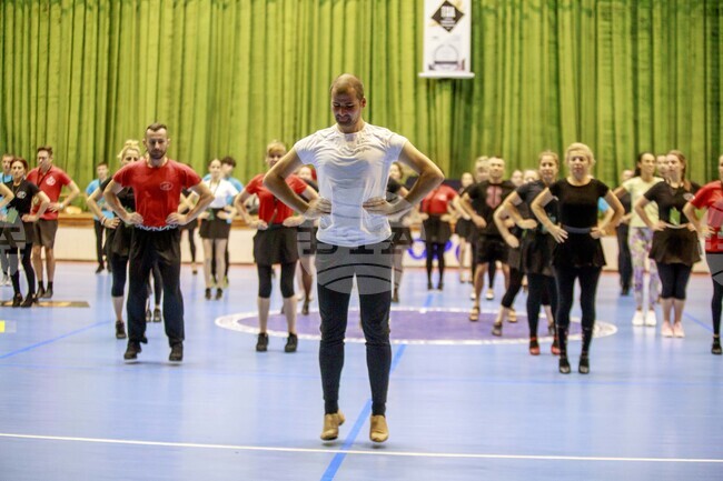 Габрово - "Фолклорен семинар Ивайло Маджаров" - народни танци