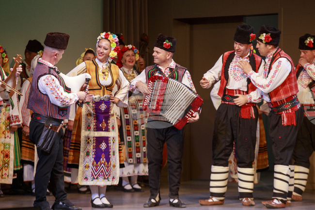 Габрово - Фолклорен семинар „Ивайло Маджаров“ - Фолклорен ансамбъл „Добруджа“ - концерт