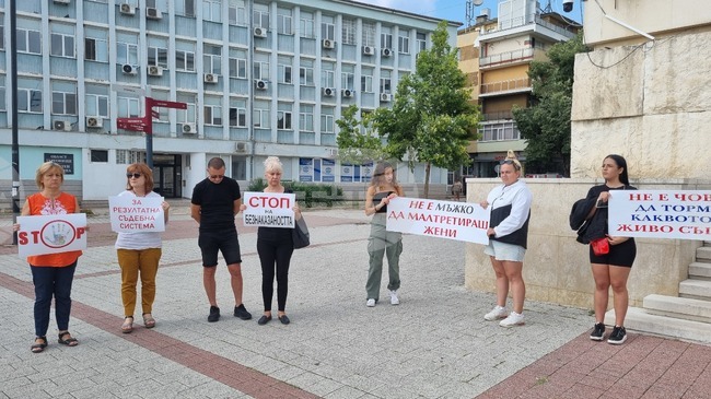 Търговище - мирен протест - насилие