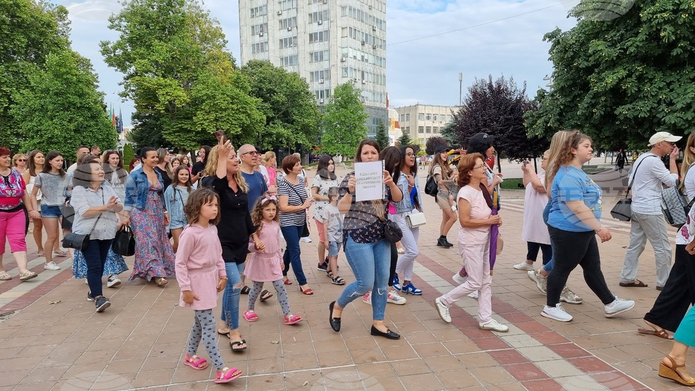 Добрич - протест срещу насилието