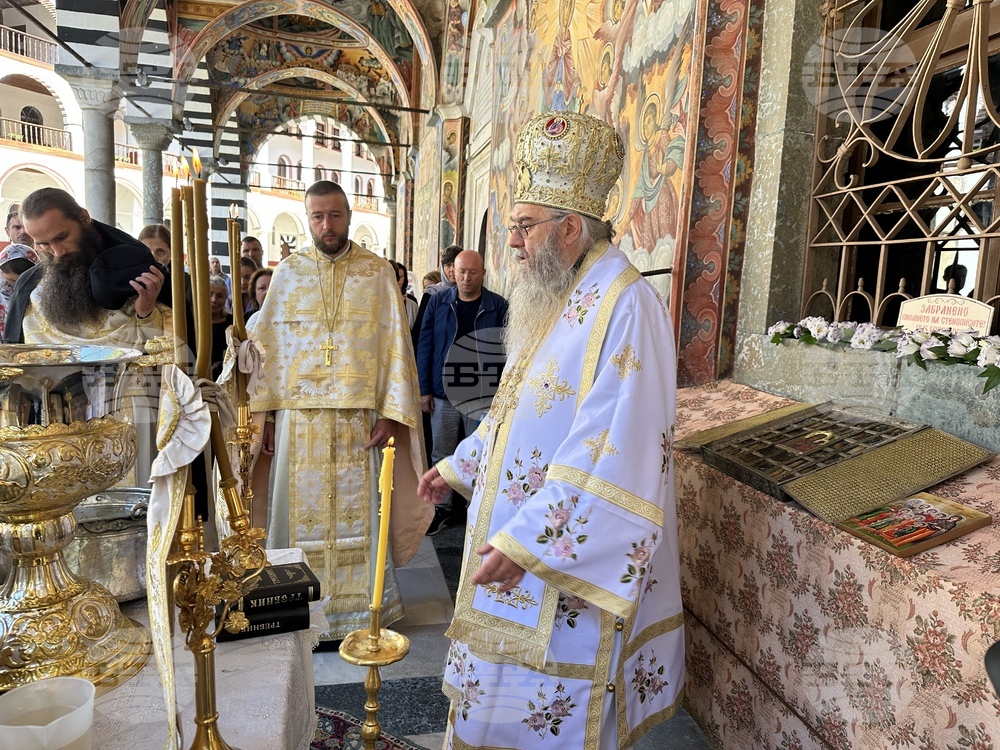 Рилски манастир - Чудотворна икона на Света Богородица