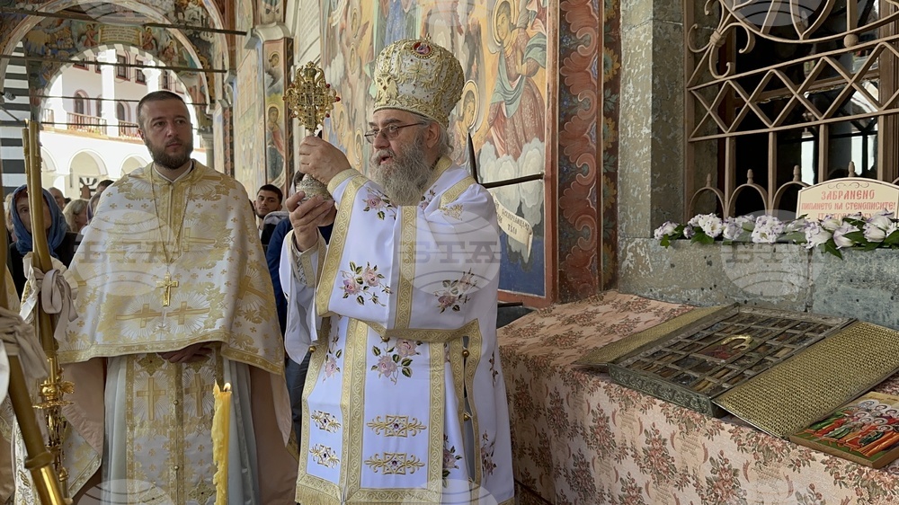 Рилски манастир - Чудотворна икона на Света Богородица