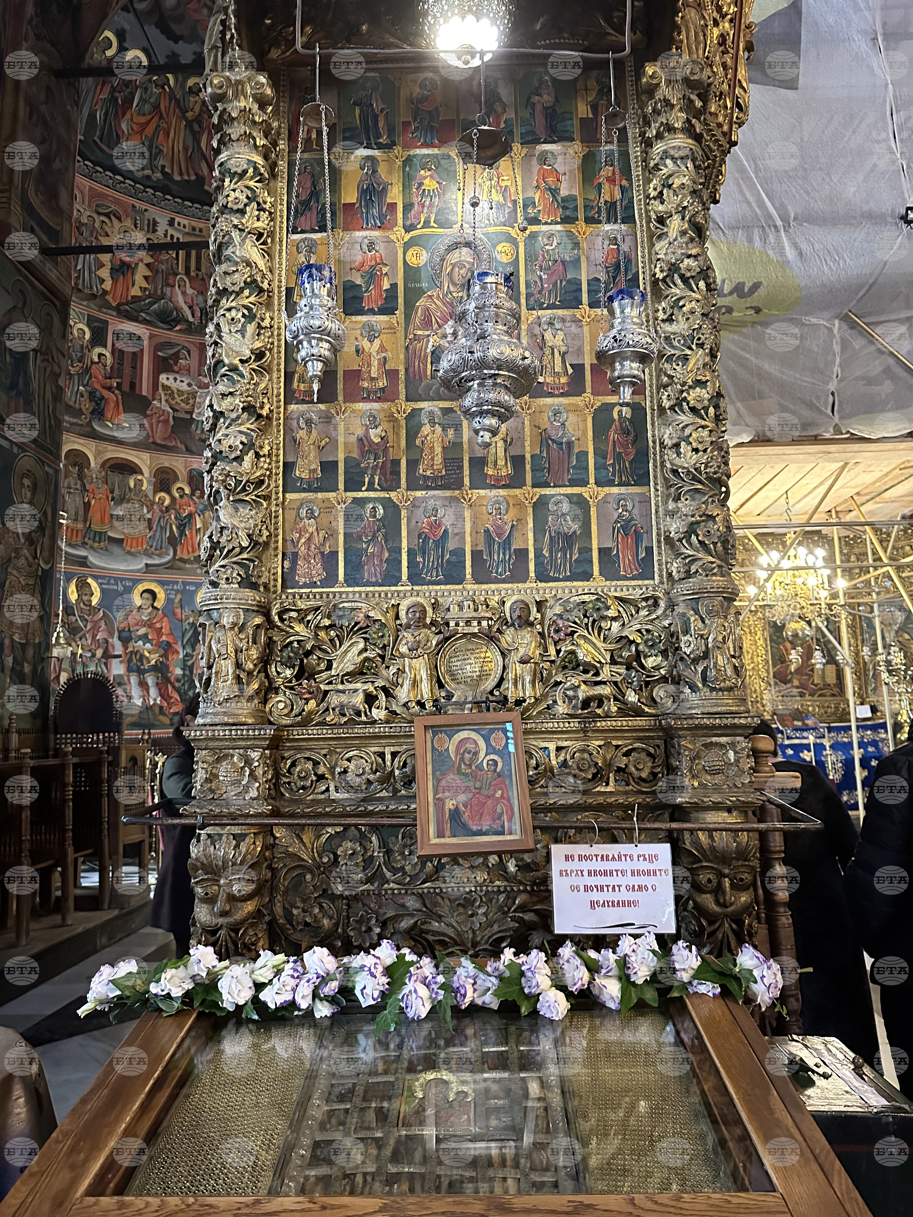 Рилски манастир - Чудотворна икона на Света Богородица