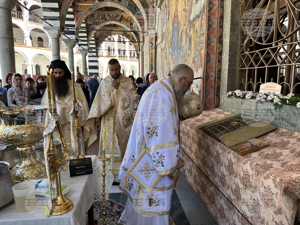 Рилски манастир - Чудотворна икона на Света Богородица
