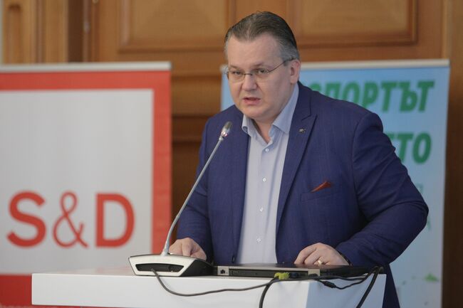 Заетите в производството на автомобили и компоненти в България се увеличили до над 70 000 за последните 10 години
