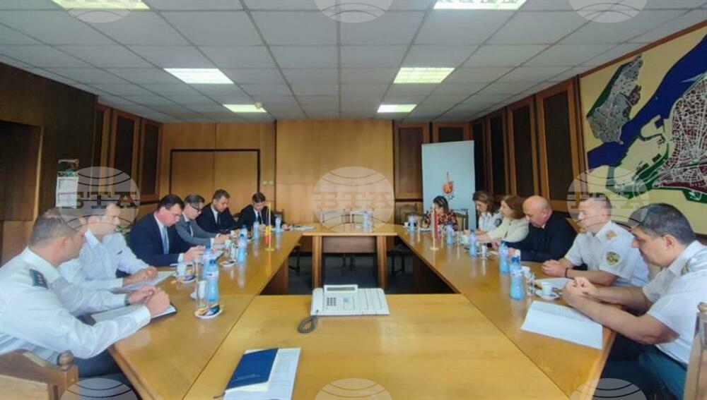 Bulgarian, Romanian Interior Ministry Representatives Discuss Measures Easing Border Crossing Traffic