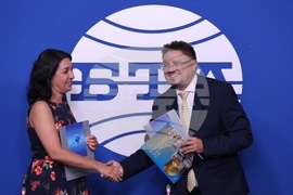 Национален пресклуб БТА София - договор - подписване