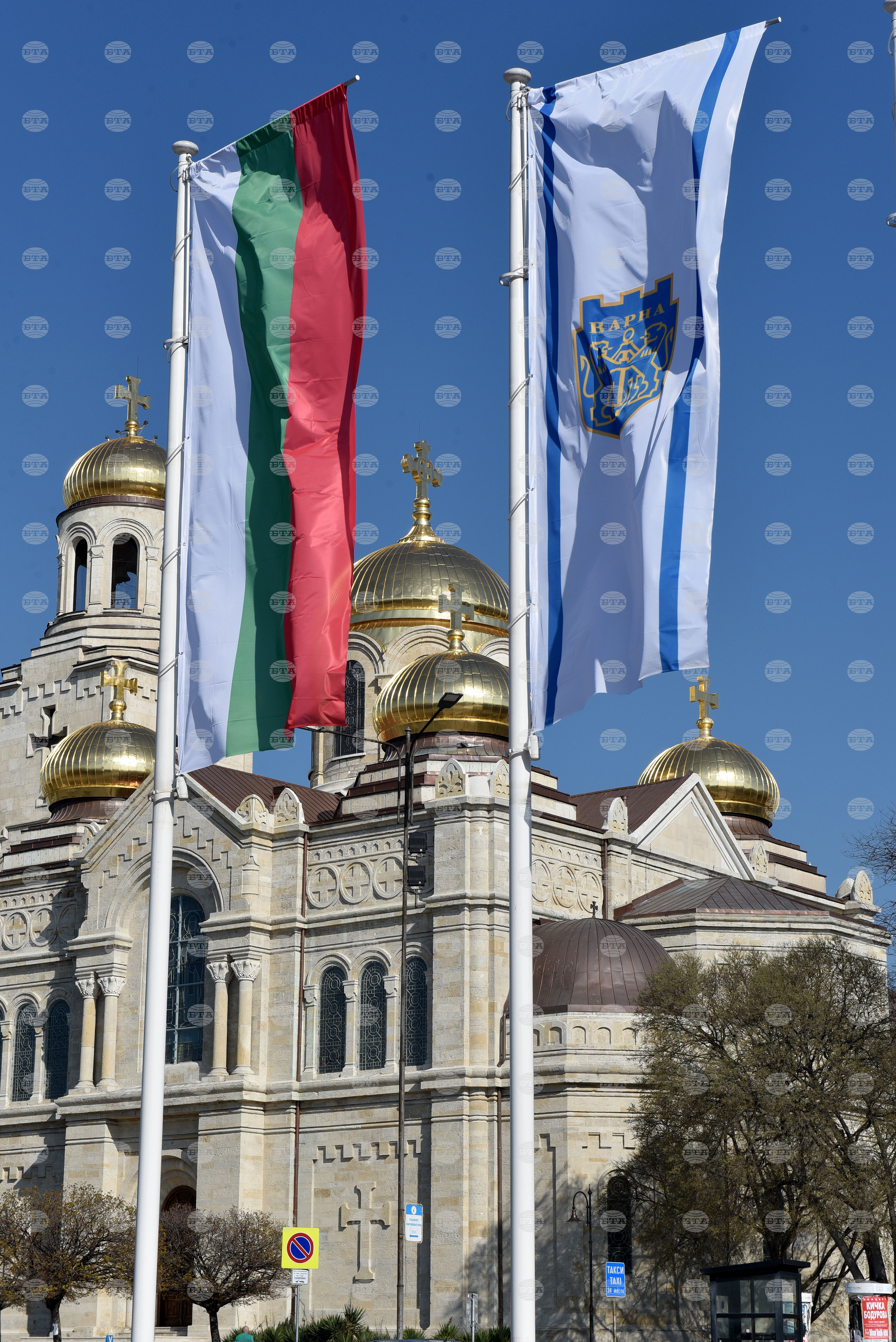 Варна - Митрополитска катедрала "Св. Успение Богородично" - завършен ремонт
