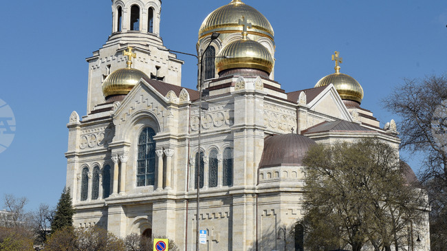 В празничната нощ ще се движат автобуси по осем линии от градския транспорт във Варна