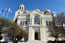 Варна - Митрополитска катедрала "Св. Успение Богородично" - завършен ремонт