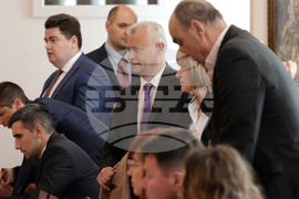 Парламент - Комисия по конституционни и правни въпроси