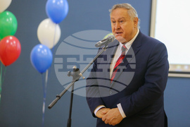 Учредяване на специална годишна стипендия на името на Нобеловия лауреат  проф. Дан Шехтман