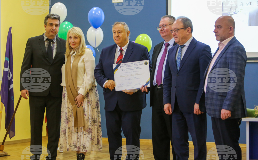 Учредяване на специална годишна стипендия на името на Нобеловия лауреат проф. Дан Шехтман