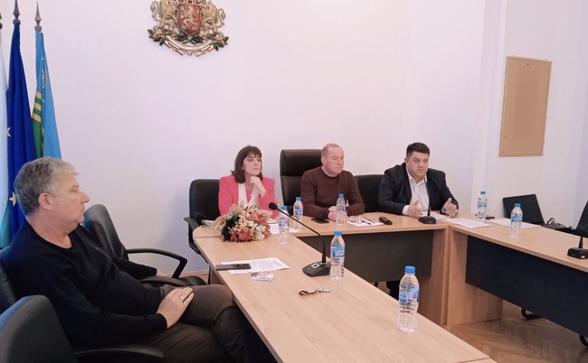 Катя Георгиева от Ямбол: БСП предлага намаляване на ДДС върху основните храни, лекарствата и електроенергията