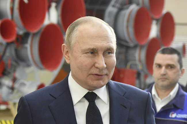 Средните доходи на чиновниците и депутатите в Русия са със стотици проценти над тези на средностатистическите граждани