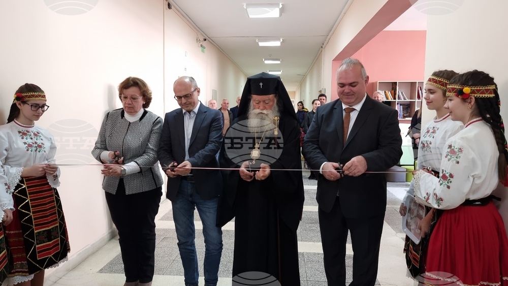 Геодезия, метеорология, екология, астрономия изучават в модерно оборудвани кабинети учениците в Природо-математическата гимназия в Ловеч