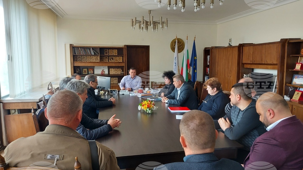Община Русе глобява фирми заради некачествено възстановени след изкопни работи улици и тротоари