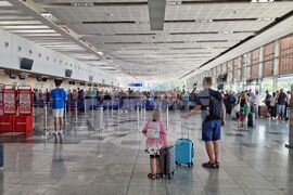 Burgas Airport Welcomes Passenger No. 1,000,000 for This Year