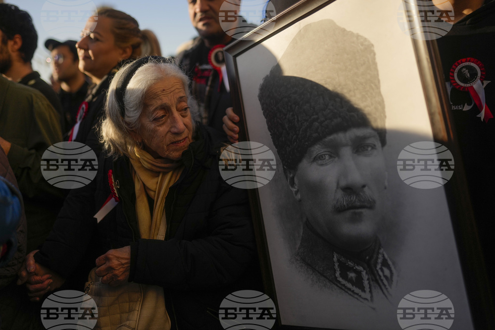 85 години след смъртта на Ататюрк друг силен лидер ръководи Турция, но в каква посока?