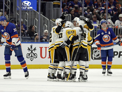 Penguins Islanders Hockey