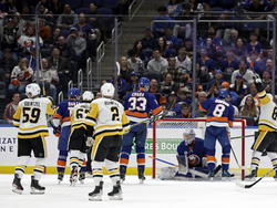 Penguins Islanders Hockey