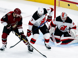 Devils Coyotes Hockey