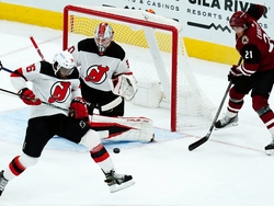 Devils Coyotes Hockey