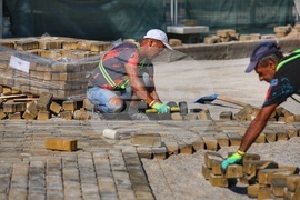 Жълти павета  - пренареждане