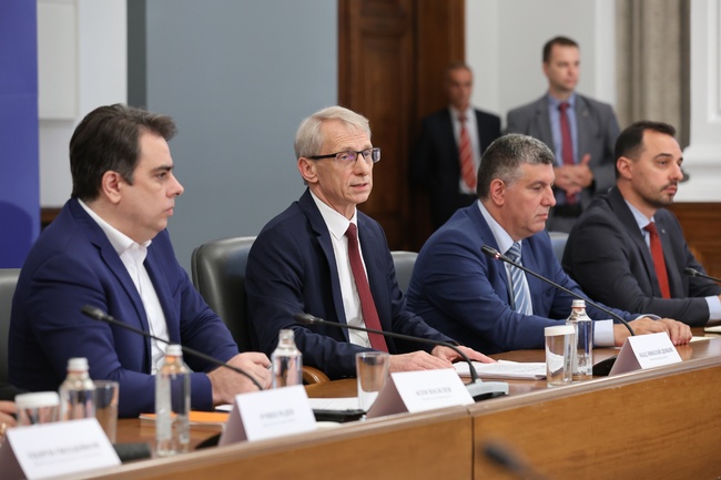 Асен Василев: Целта, която сме си поставили, е до края на септември да бъдат приети всички закони по Плана за възстановяване, свързани с второ плащане