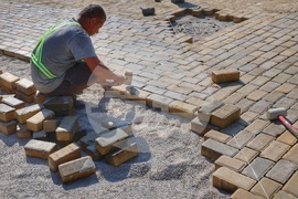 Жълти павета  - пренареждане