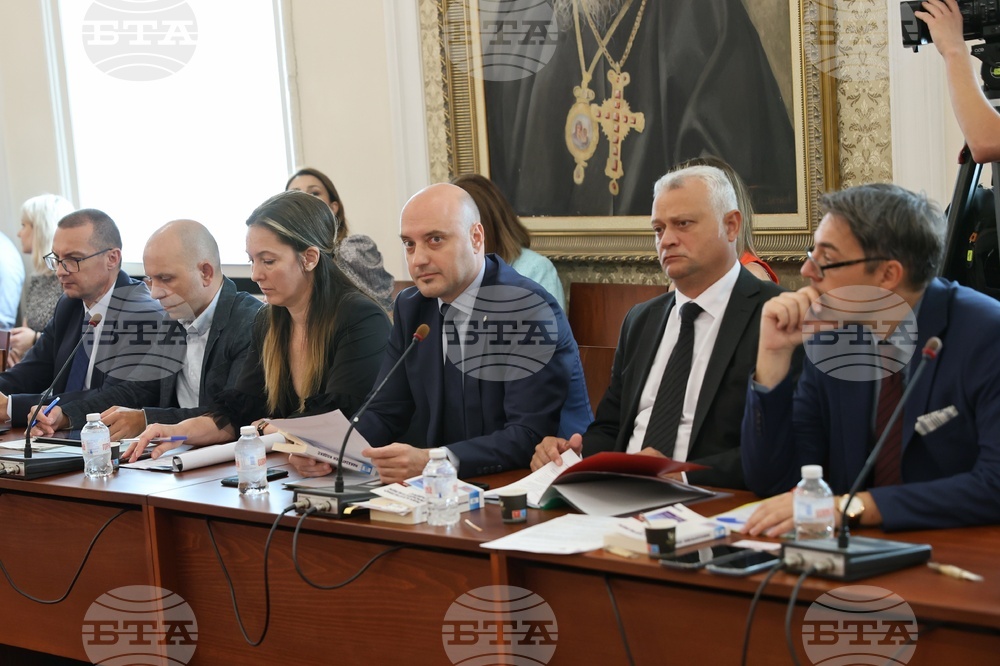 Парламент - Комисия по правни въпроси - извънредно заседание