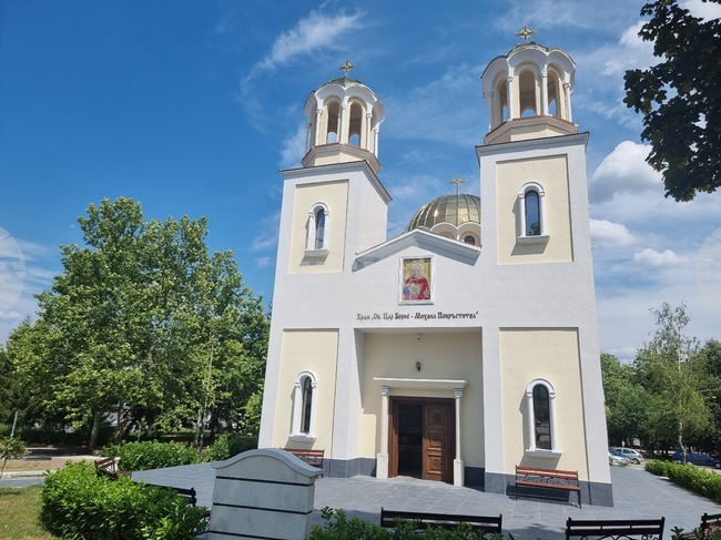 Разград - храм - изографисване