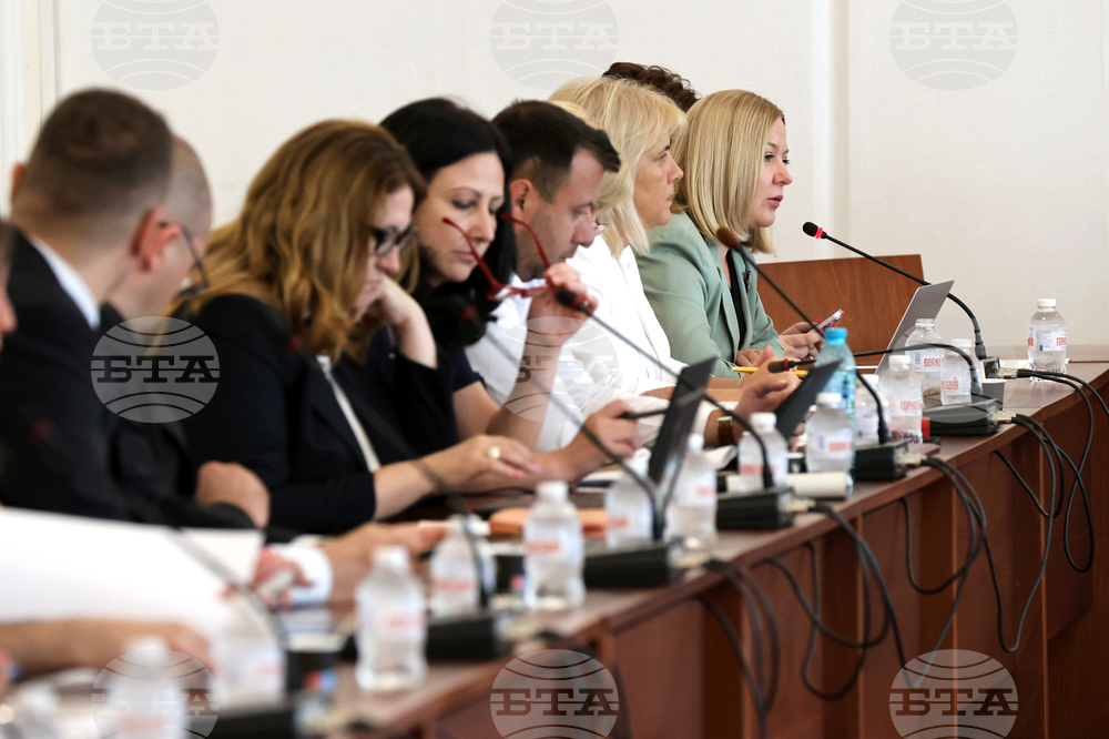Парламент - Комисия по правни въпроси - извънредно заседание