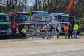 Ловеч - пътностроителни фирми - протест