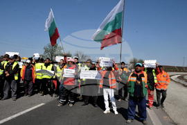 Бургас - пътностроителни фирми - протест