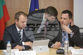Европейски парламент - членове - пресконференция