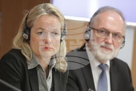 Европейски парламент - Виола фон Крамон-Таубадел - пресконференция