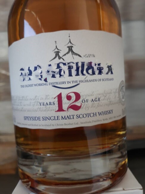 Агенция „Митници“: Над 13 000 бутилки фалшиво уиски бяха унищожени под митнически контрол