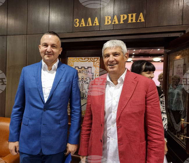 Варна - Иван Портних - Пламен Димитров - среща