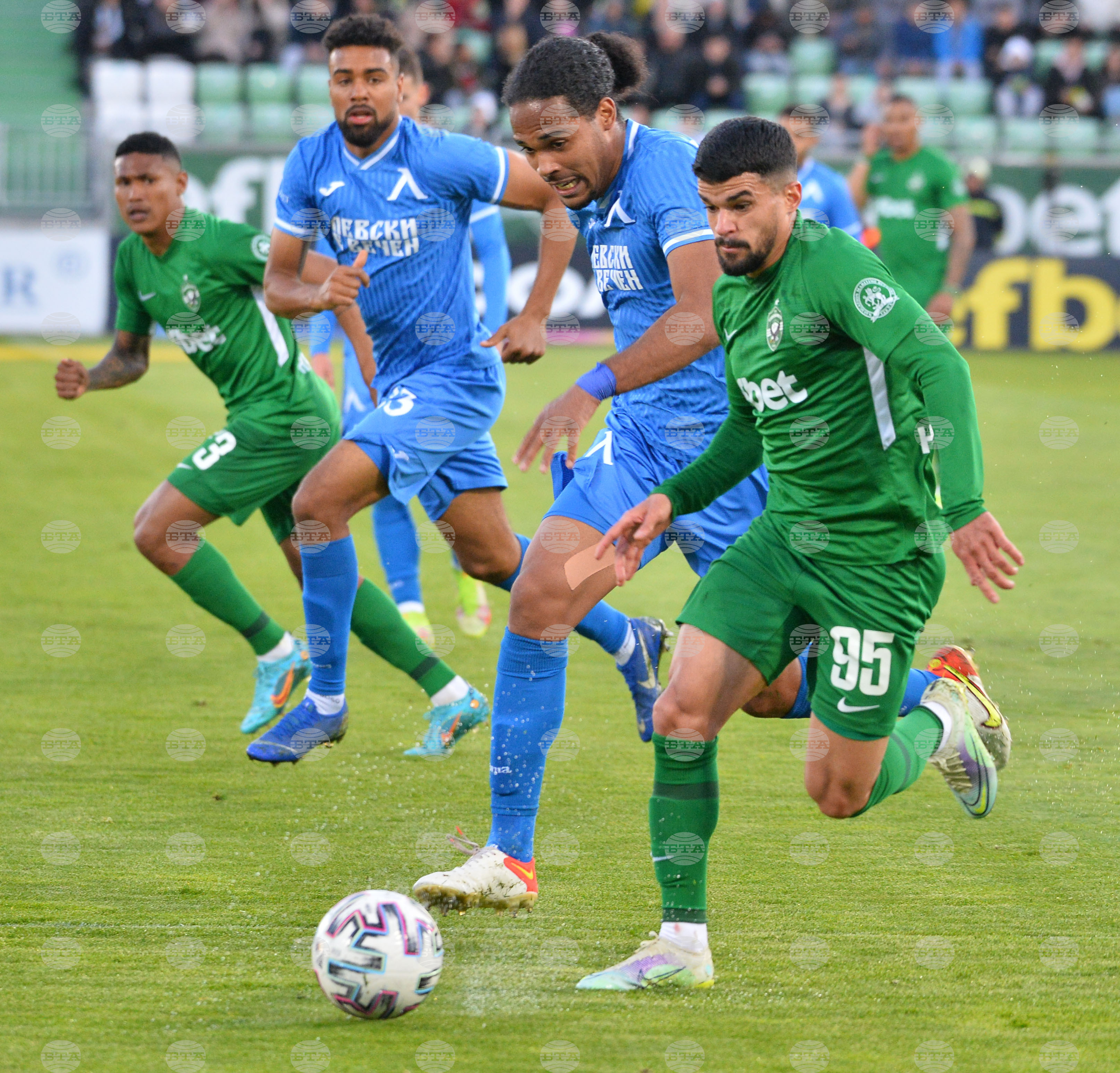 Разград - футбол - Лудогорец - Левски - полуфинал