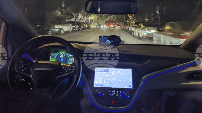 "Юбър" ппланира да пусне 100 000 роботаксита в партньорство с "Енвидиа"