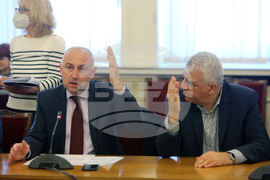 Парламент - Комисия по бюджет и финанси