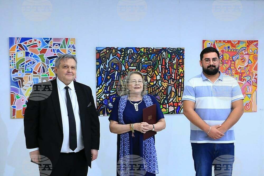 Изложба на художник с български корени беше открита в Братислава