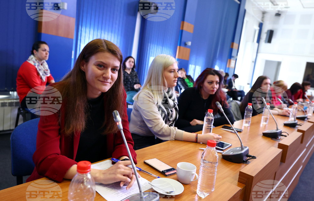 Национален пресклуб на БТА - Елена Кирилова  - конференция