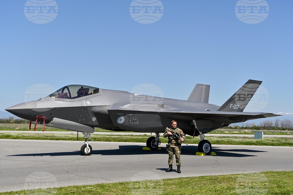 Defence Ministry Probes Alleged Offer to Dutch Pilot in Bulgaria to Leak Info on F-35