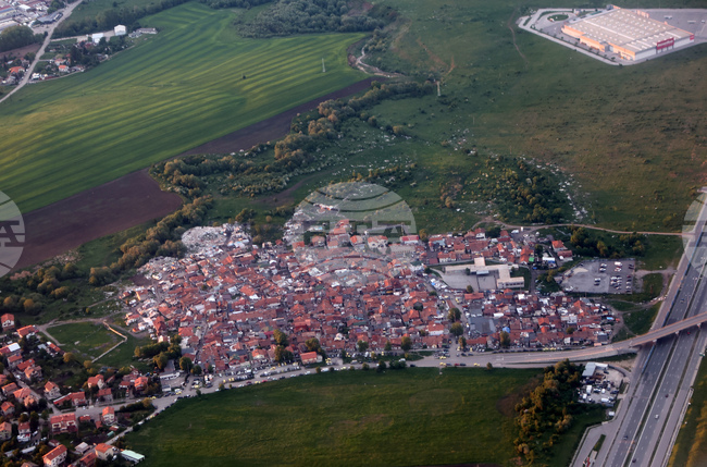Облагороден паркинг в столичния район "Красна поляна" ще бъде предаден за ползване от СДВР 