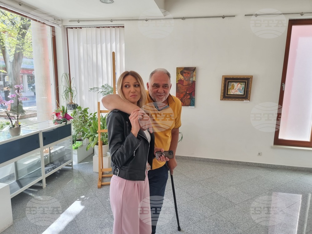 Хасково - Михаил Лалов и Гергана Лалова - изложба. Снимка: Николай Грудев
